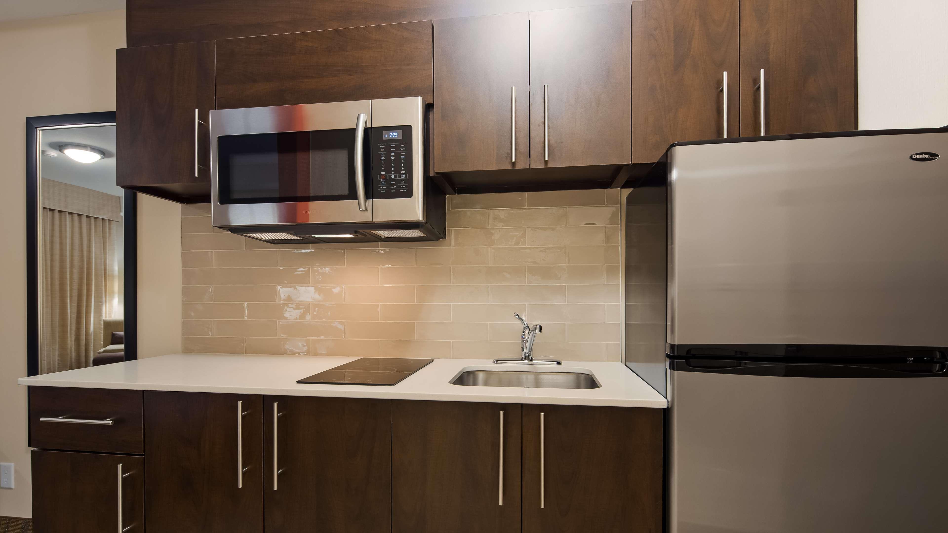 Best Western Plus Merritt Hotel Екстер'єр фото