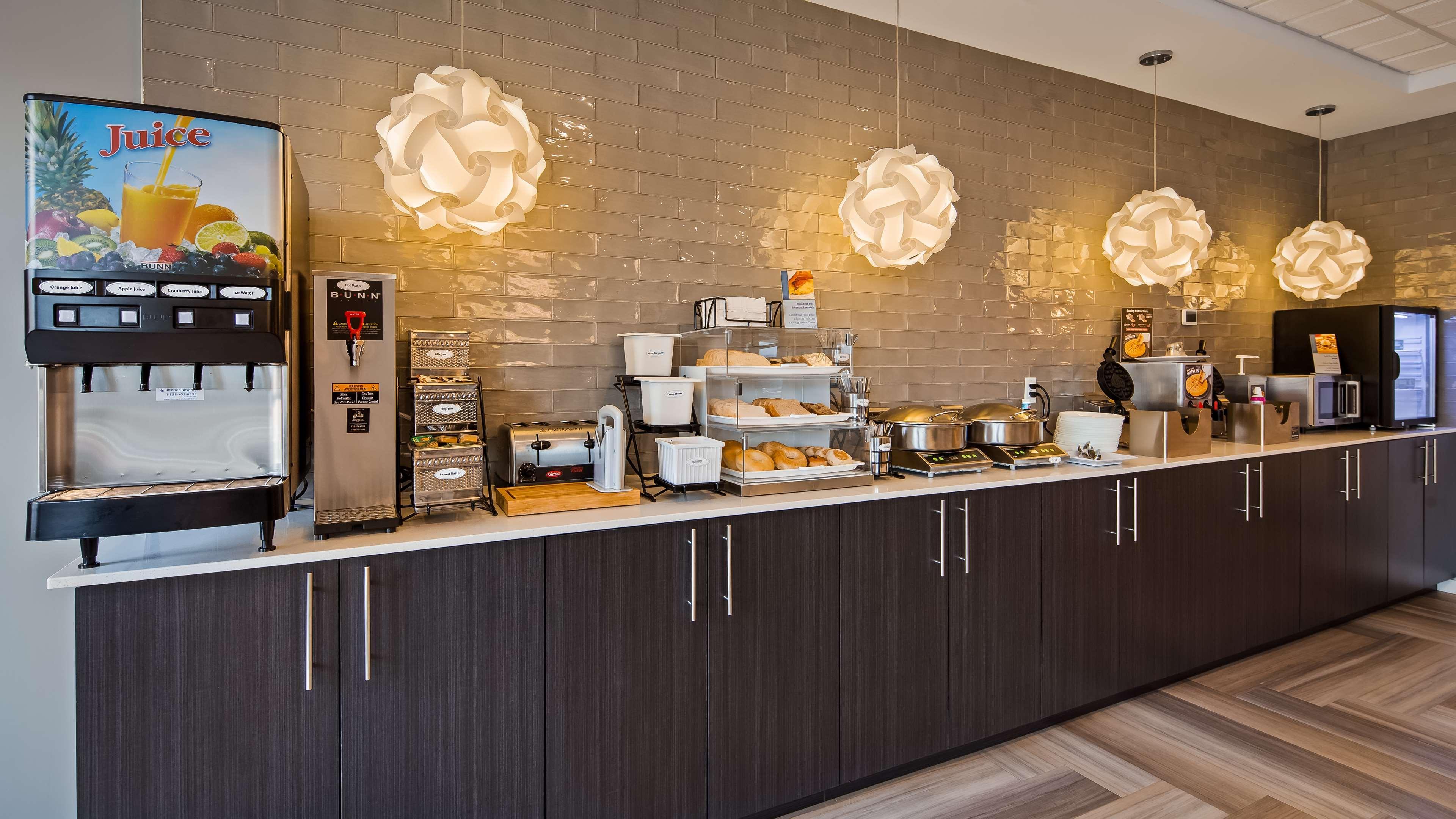 Best Western Plus Merritt Hotel Екстер'єр фото