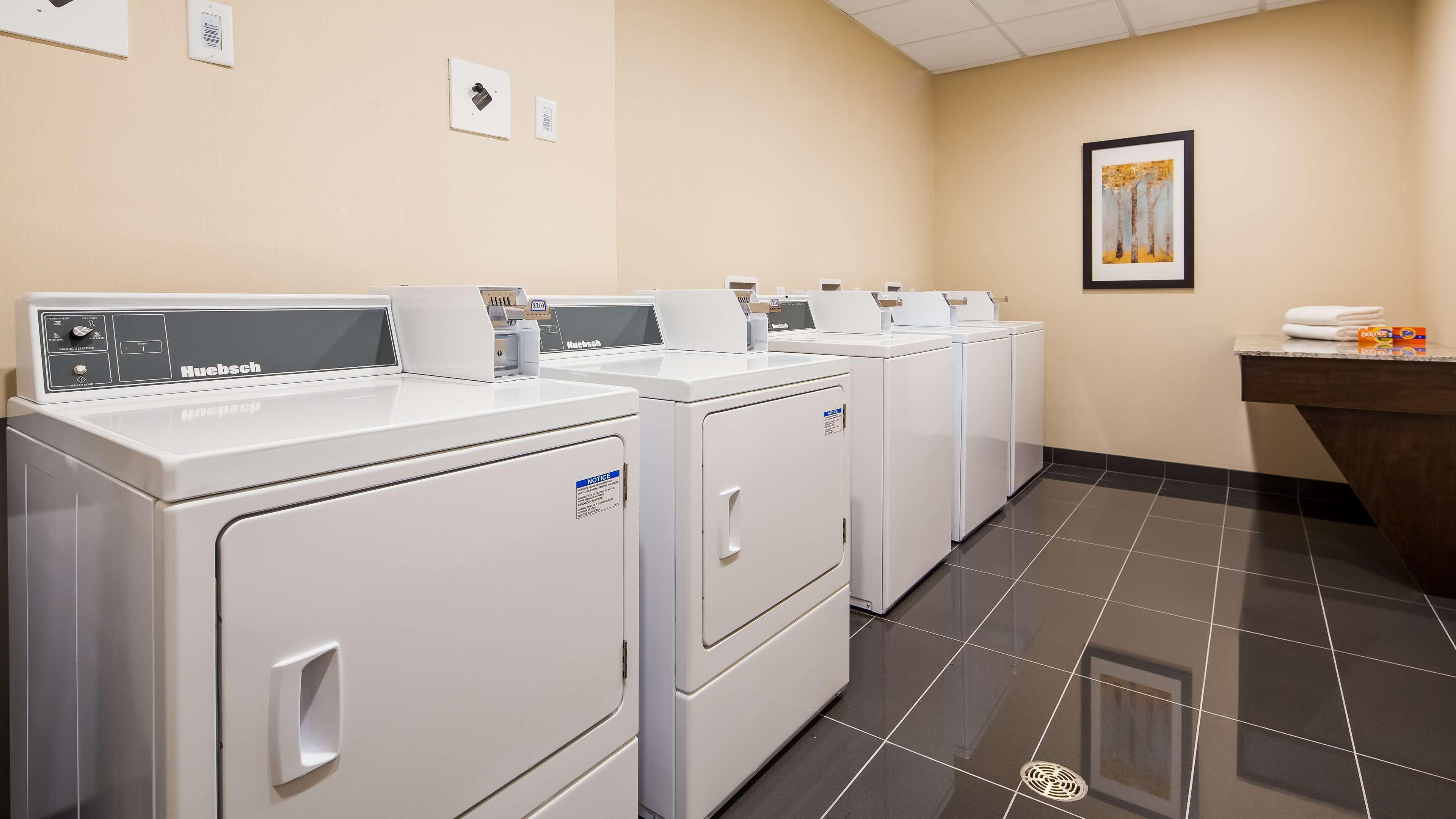 Best Western Plus Merritt Hotel Екстер'єр фото