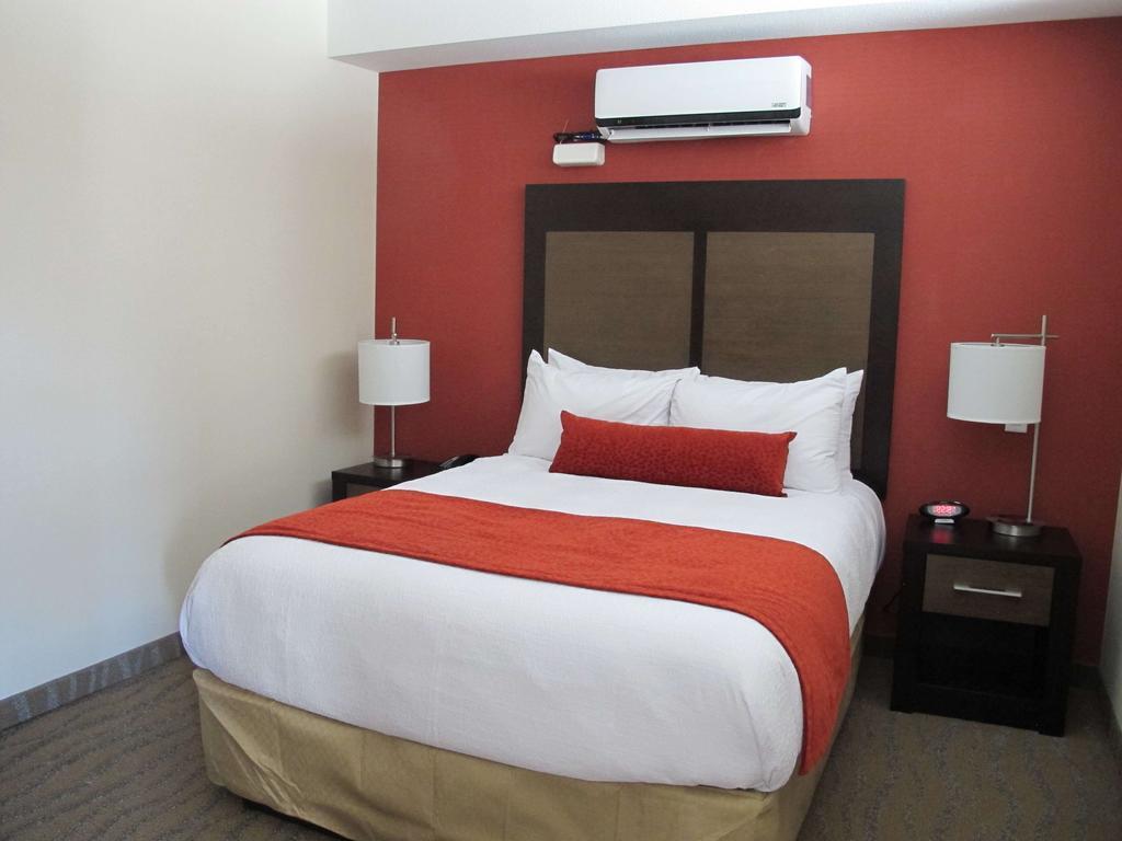 Best Western Plus Merritt Hotel Екстер'єр фото